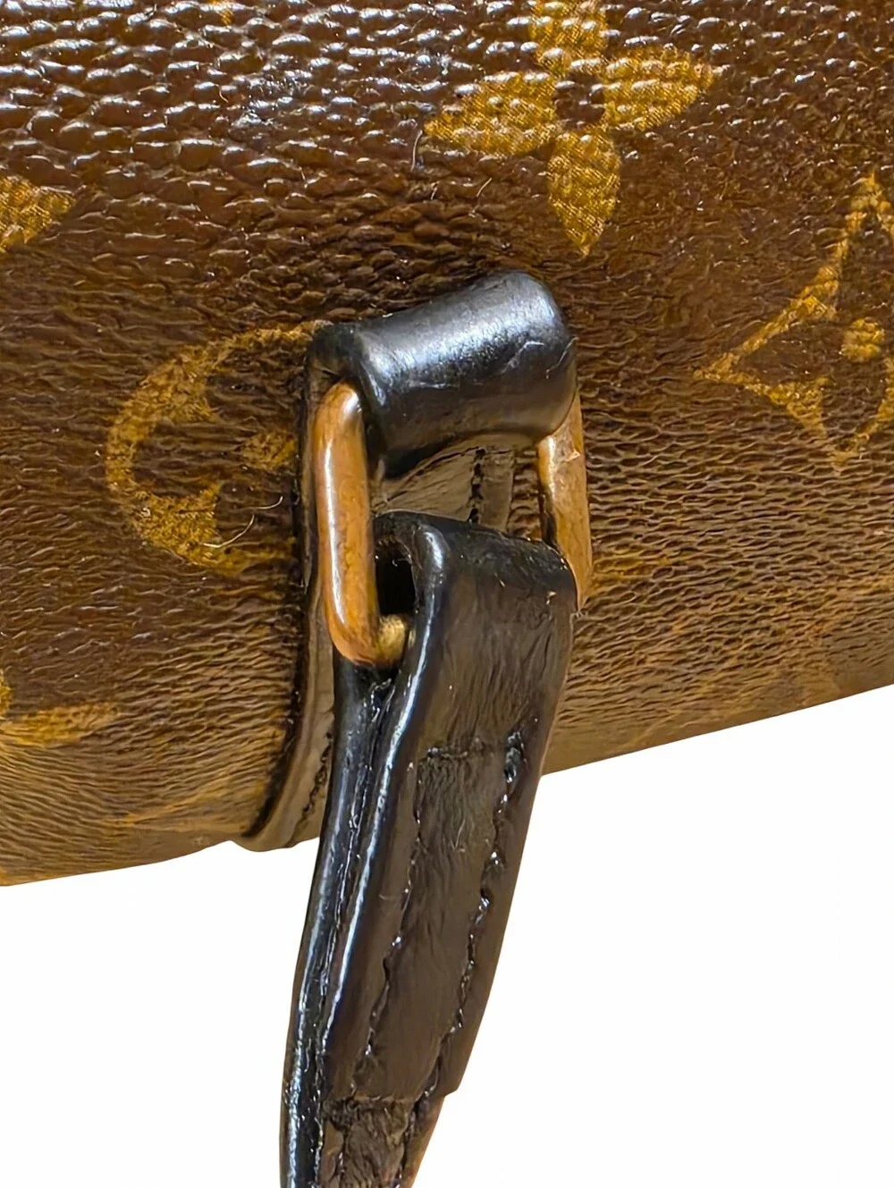 LOUIS VUITTON PAPILLON 26 BAG
